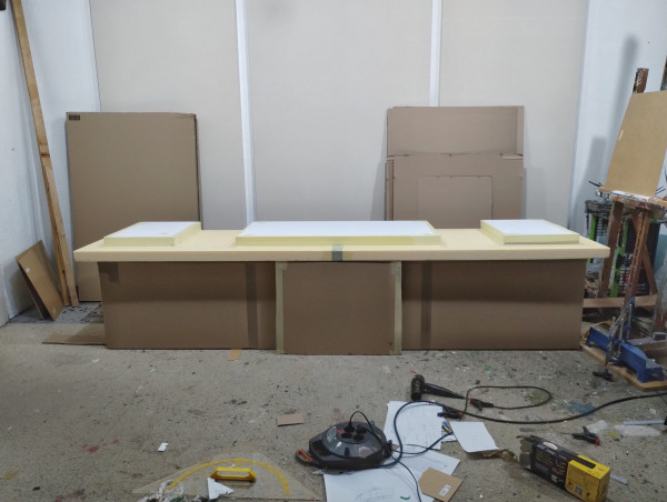Crearea modelului/Creating the model